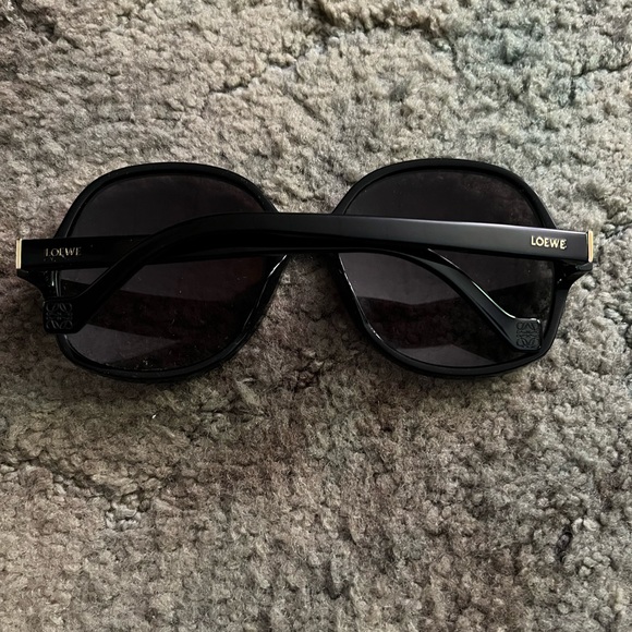 Loewe Round Sunglasses - Picture 2 of 5
